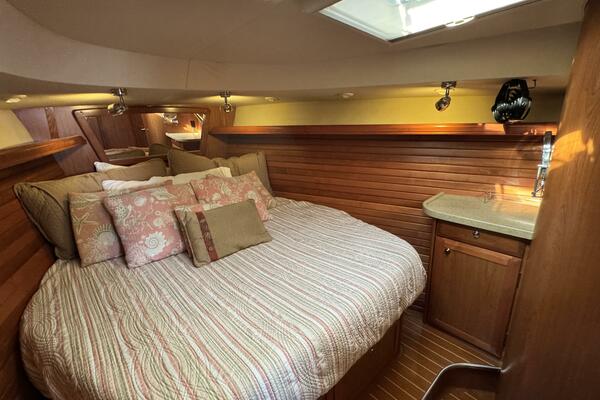 Peregrine  49ft Hunter Yacht For Sale