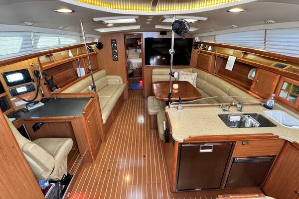 Peregrine  49ft Hunter Yacht For Sale
