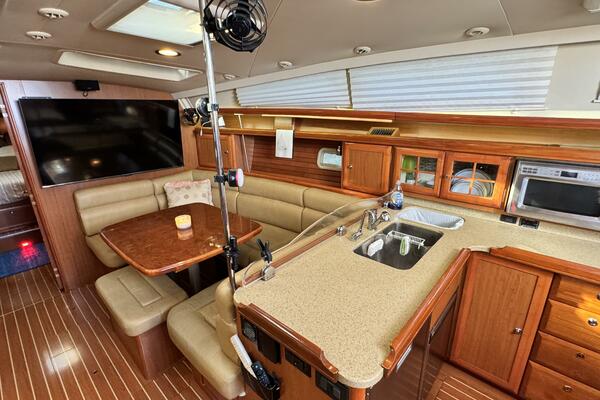 Peregrine  49ft Hunter Yacht For Sale