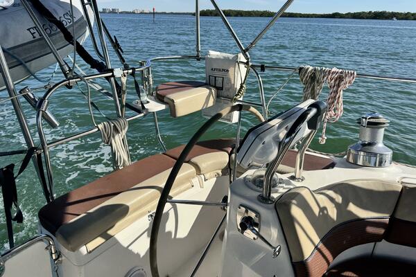 Peregrine  49ft Hunter Yacht For Sale