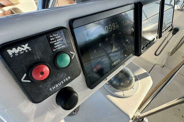 Hunter  Yacht For Sale