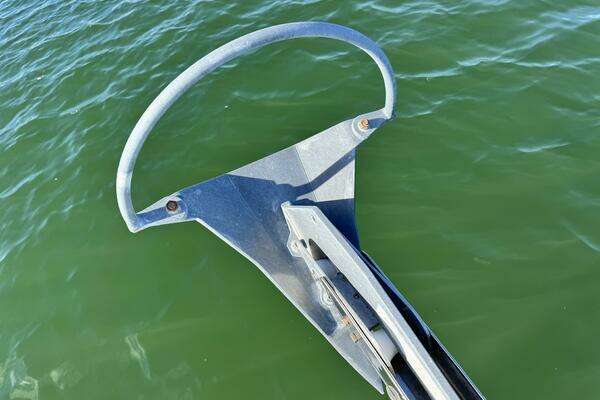 Hunter  Yacht For Sale