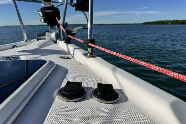 Hunter  Yacht For Sale