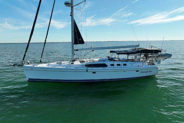 Hunter  Yacht For Sale