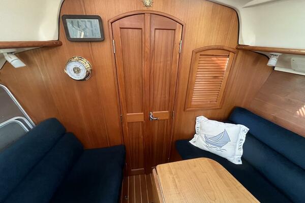 KITCAT 32ft Hunter Yacht For Sale