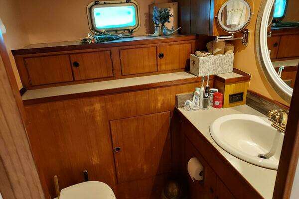 DeFever 52 Offshore Cruiser Yacht For Sale