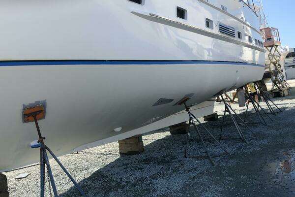 DeFever 52 Offshore Cruiser Yacht For Sale