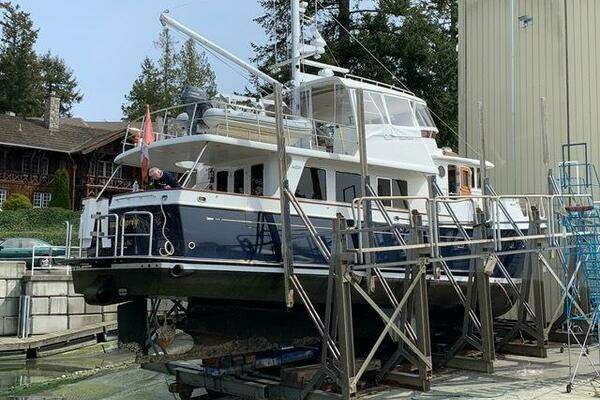 Selene 57 Yacht For Sale