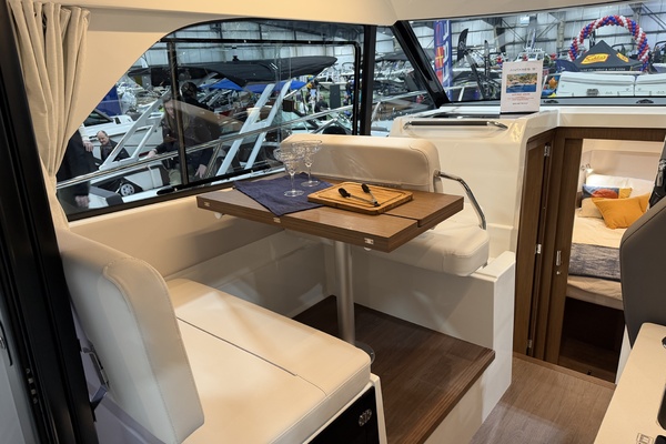 30ft Beneteau Yacht For Sale