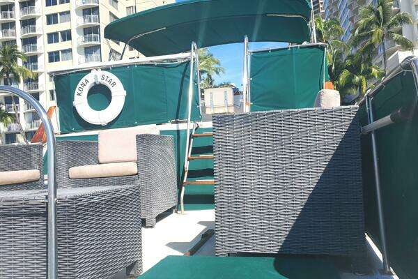 CHB SEDAN-AFT CABIN Yacht For Sale