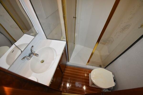 Whaler 48ft Ocean Yacht For Sale