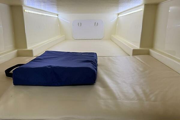 Rhode Waves 27ft Islander Yacht For Sale