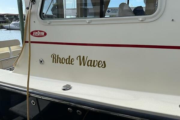 Rhode Waves 27ft Islander Yacht For Sale