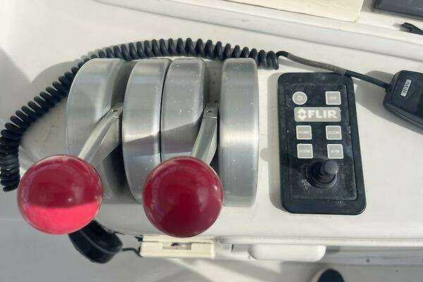 Ocean Yachts 48 Convertible Yacht For Sale