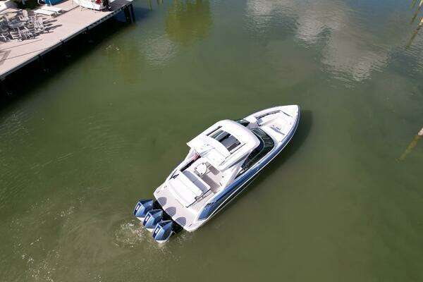 Formula 330 CBR Yacht For Sale
