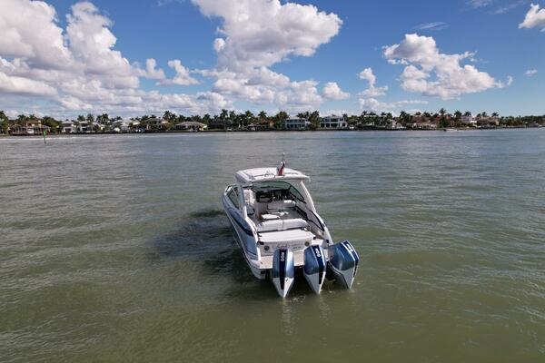 Sea Smoke 33ft Formula Yacht For Sale