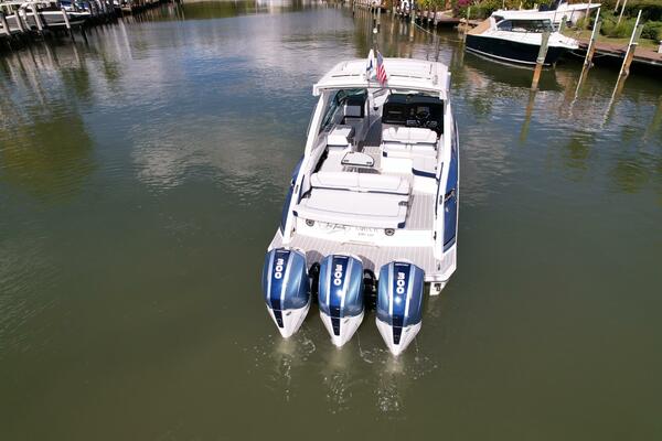 Sea Smoke 33ft Formula Yacht For Sale