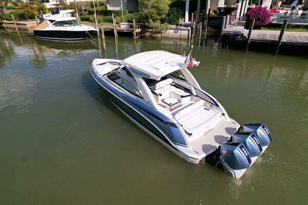 Formula 330 CBR Yacht For Sale