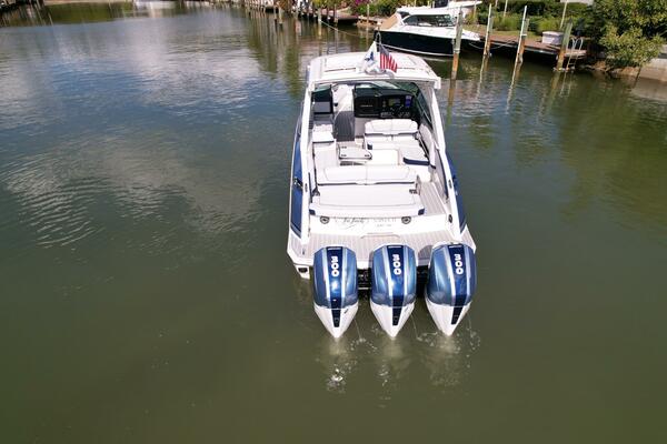 Sea Smoke 33ft Formula Yacht For Sale