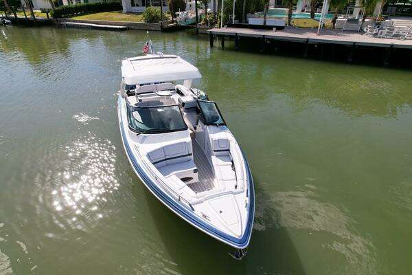 Formula 330 CBR Yacht For Sale