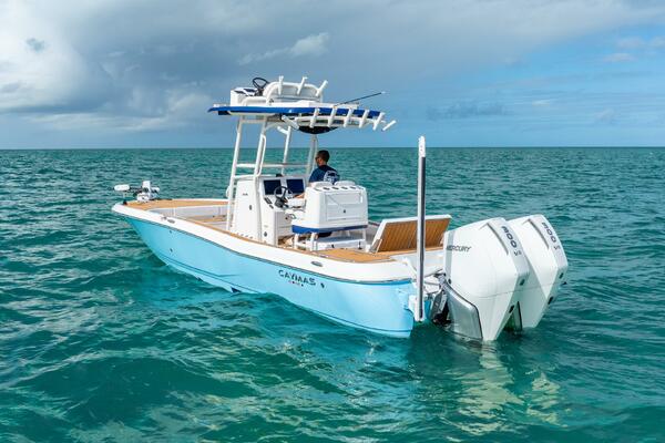 27ft Caymas Yacht For Sale