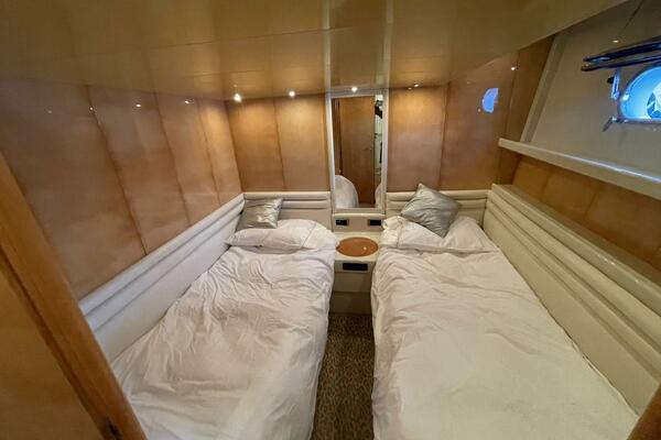 Echo 75ft Versilcraft Yacht For Sale