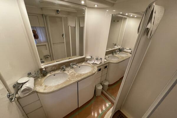 Echo 75ft Versilcraft Yacht For Sale
