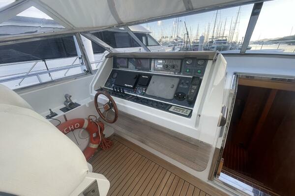 Echo 75ft Versilcraft Yacht For Sale