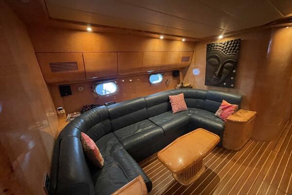 Echo 75ft Versilcraft Yacht For Sale