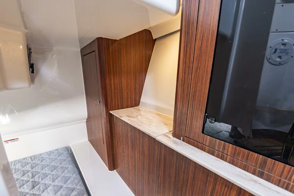 Breeezy 37ft Pursuit Yacht For Sale