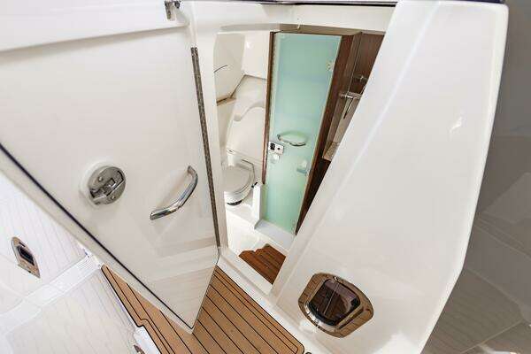 Pursuit DC 365 Dual Console Yacht For Sale