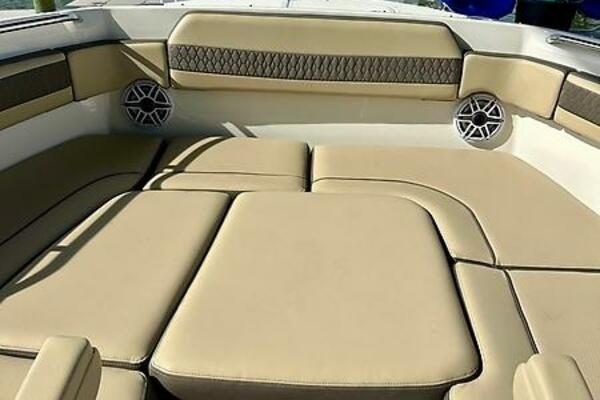 Breeezy 37ft Pursuit Yacht For Sale