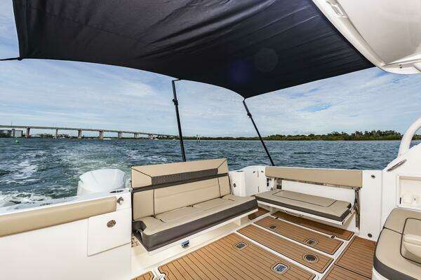 Pursuit DC 365 Dual Console Yacht For Sale