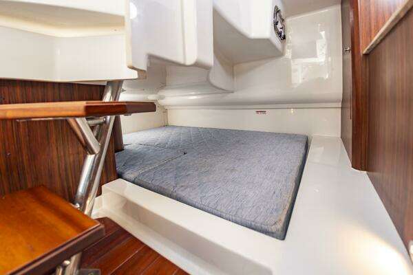 Pursuit DC 365 Dual Console Yacht For Sale
