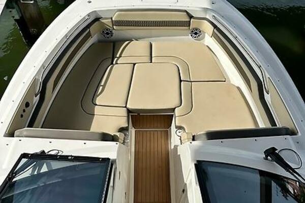 Breeezy 37ft Pursuit Yacht For Sale