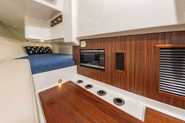 Pursuit DC 365 Dual Console Yacht For Sale