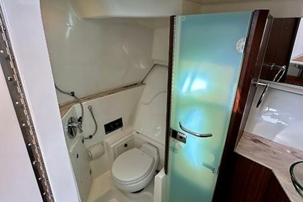 Breeezy 37ft Pursuit Yacht For Sale