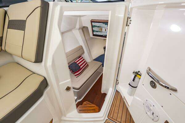 Pursuit DC 365 Dual Console Yacht For Sale