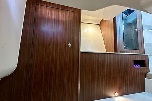 Breeezy 37ft Pursuit Yacht For Sale