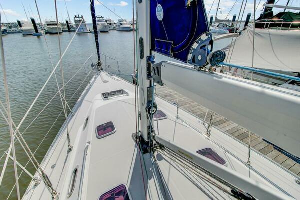 Advocate 44ft Catalina Yacht For Sale