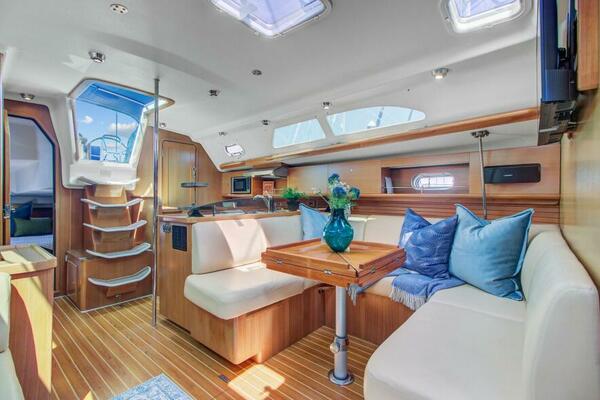 Advocate 44ft Catalina Yacht For Sale