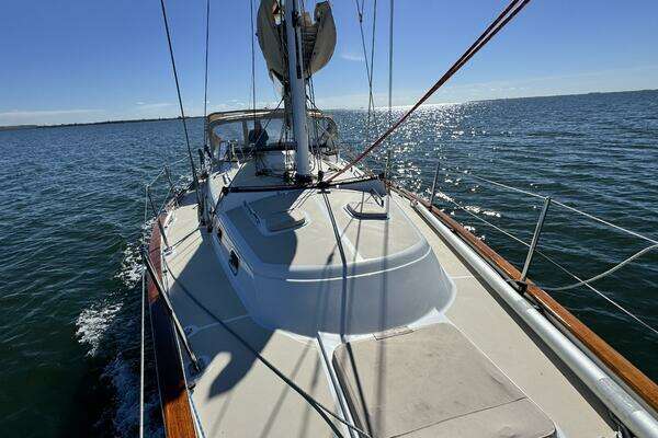 Tartan 400 Yacht For Sale