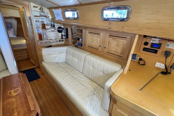 40ft Tartan Yacht For Sale