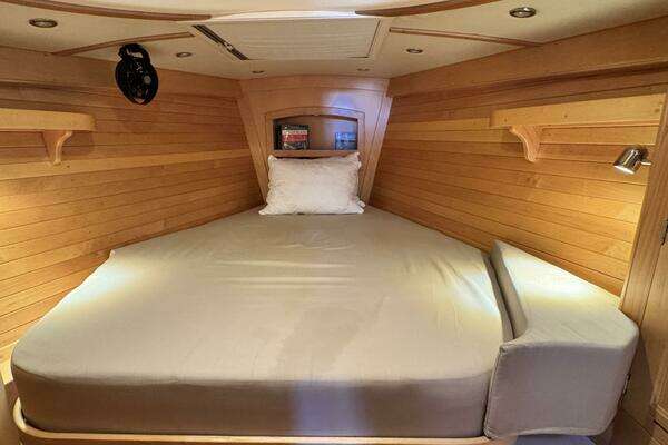 Tartan 400 Yacht For Sale