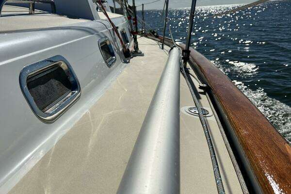 Tartan 400 Yacht For Sale