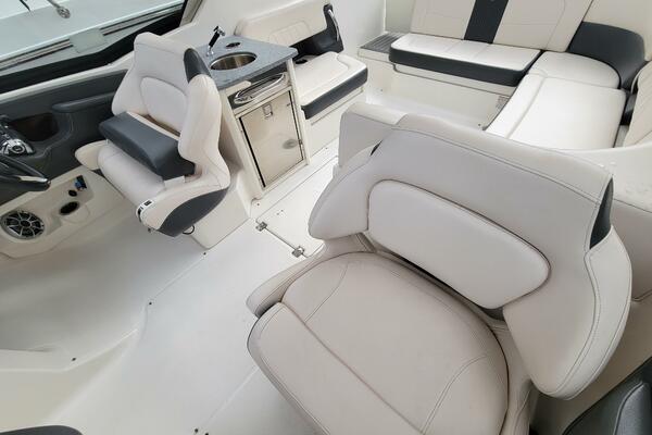 30ft Chaparral Yacht For Sale