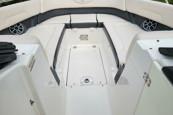 30ft Chaparral Yacht For Sale