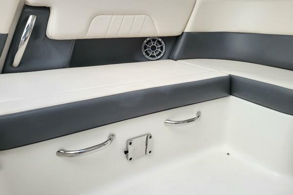 30ft Chaparral Yacht For Sale