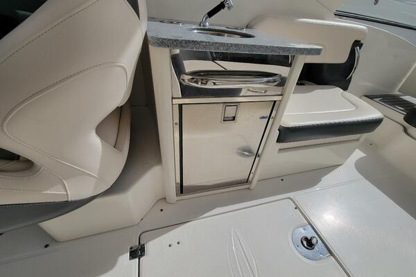 30ft Chaparral Yacht For Sale