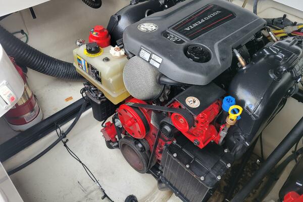 30ft Chaparral Yacht For Sale